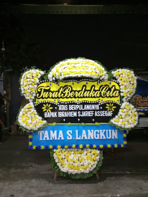 Papan Bunga Duka di Sawahan